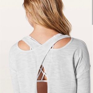 Lululemon Back Into It Long Sleeve Women’s Size 6